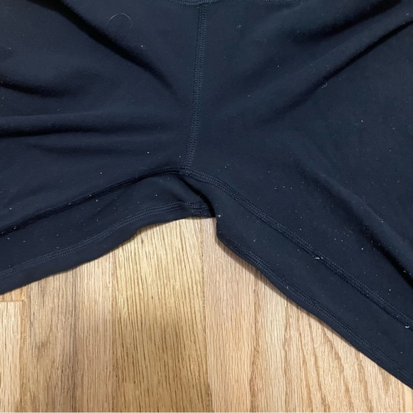 Lululemon align leggings. 25” size 4 - Picture 2 of 4